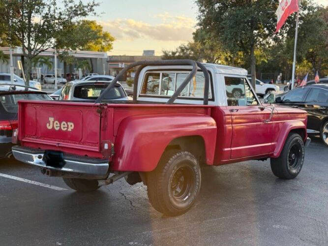 1973 Jeep J-4000