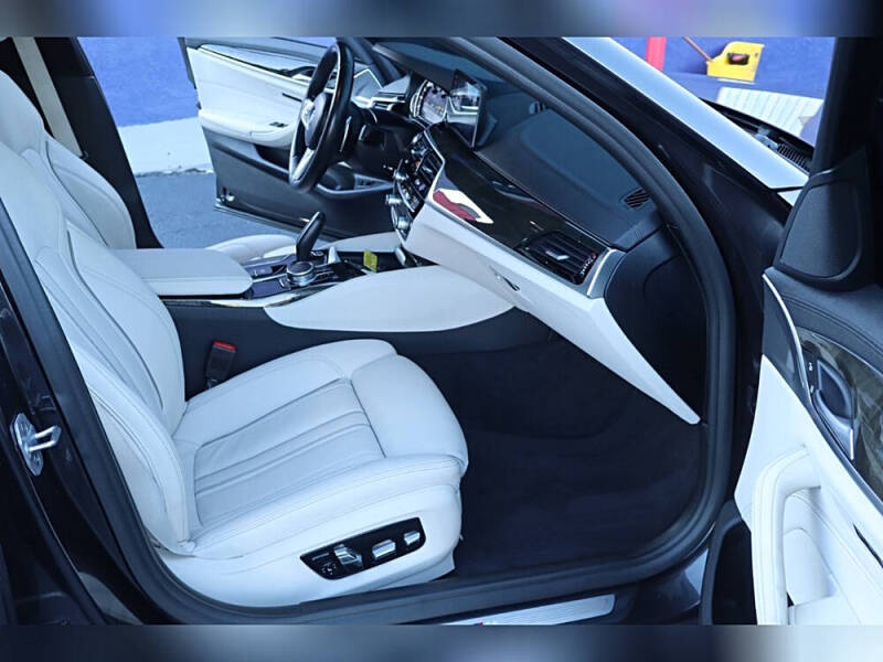 2018 BMW 5 Series 540i xDrive