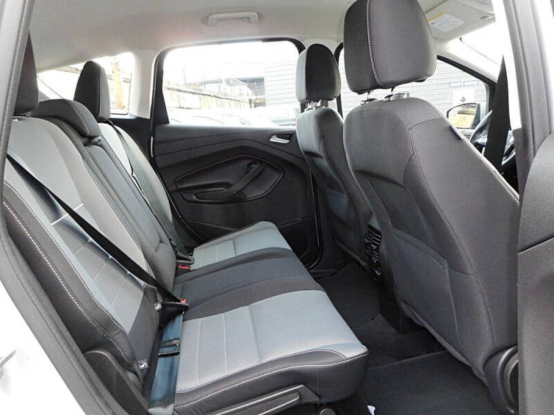 2015 Ford C-MAX Hybrid SE