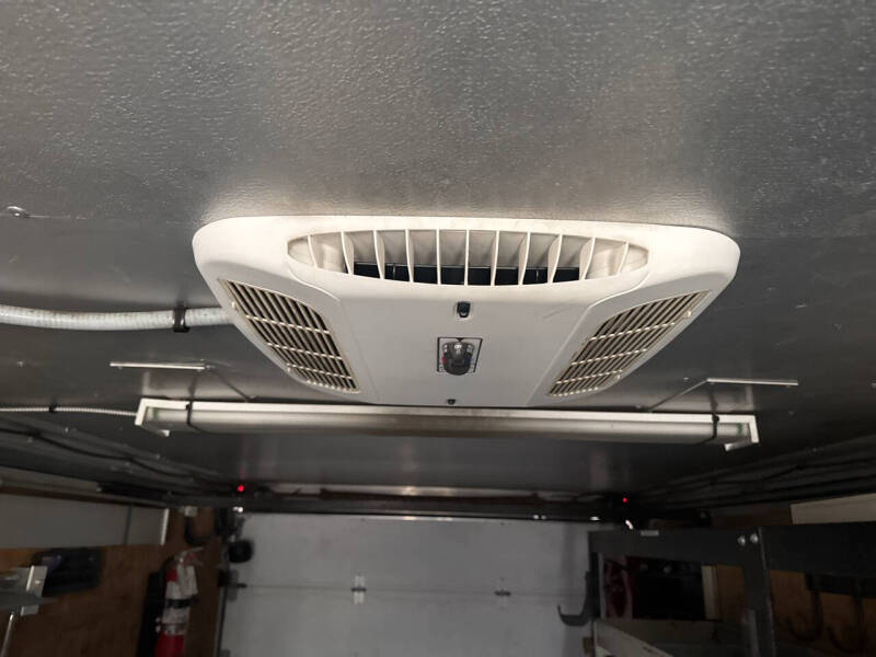 2012 Freightliner MT45 Chassis