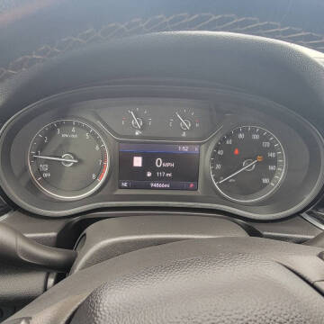 2019 Buick Regal Sportback Essence