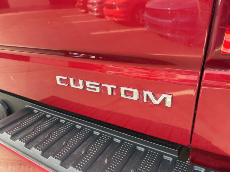 2020 Chevrolet Silverado 1500 Custom