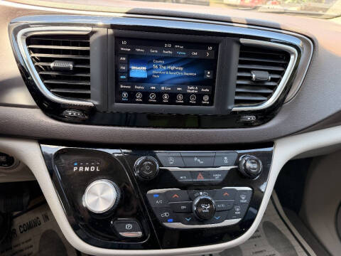 2018 Chrysler Pacifica Touring L