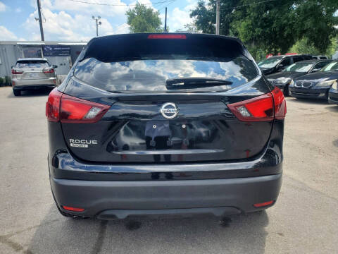 2017 Nissan Rogue Sport S