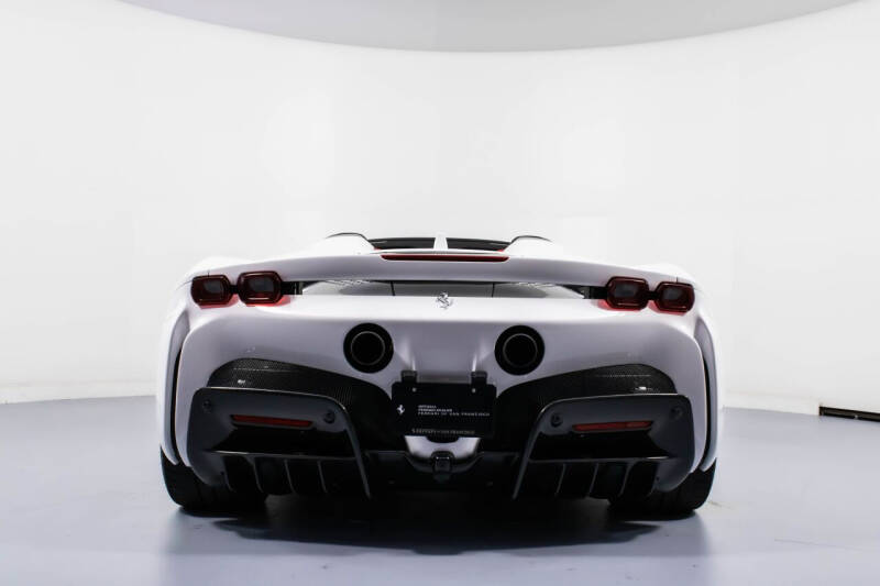 2023 Ferrari SF90 Spider