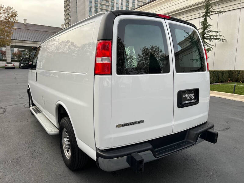 2024 Chevrolet Express 2500