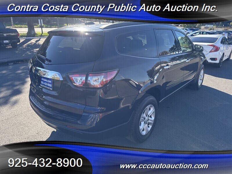 2017 Chevrolet Traverse LS