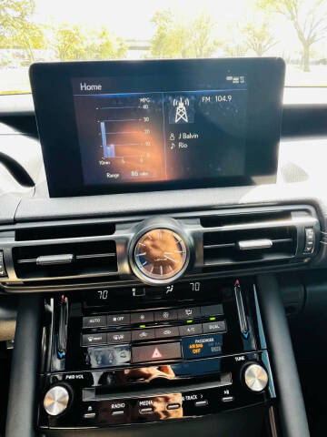 2024 Lexus IS 350 F SPORT Design