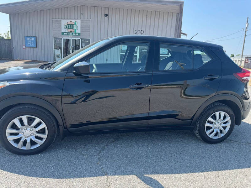2020 Nissan Kicks S