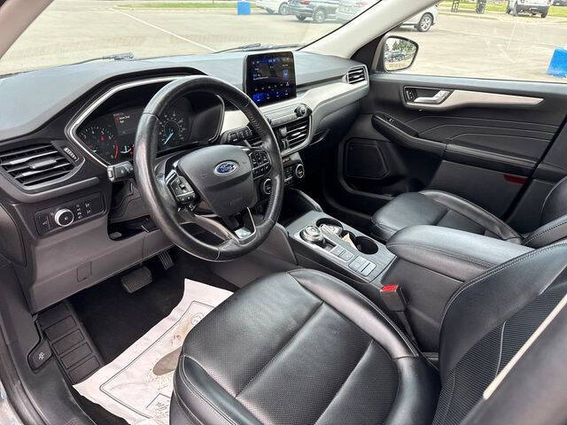 2021 Ford Escape SEL