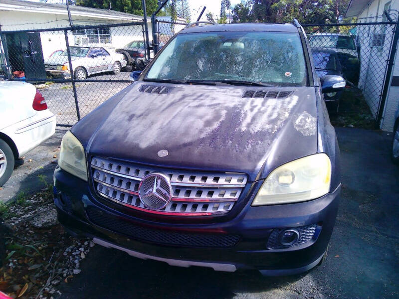 2006 Mercedes-Benz M-Class ML350's photo