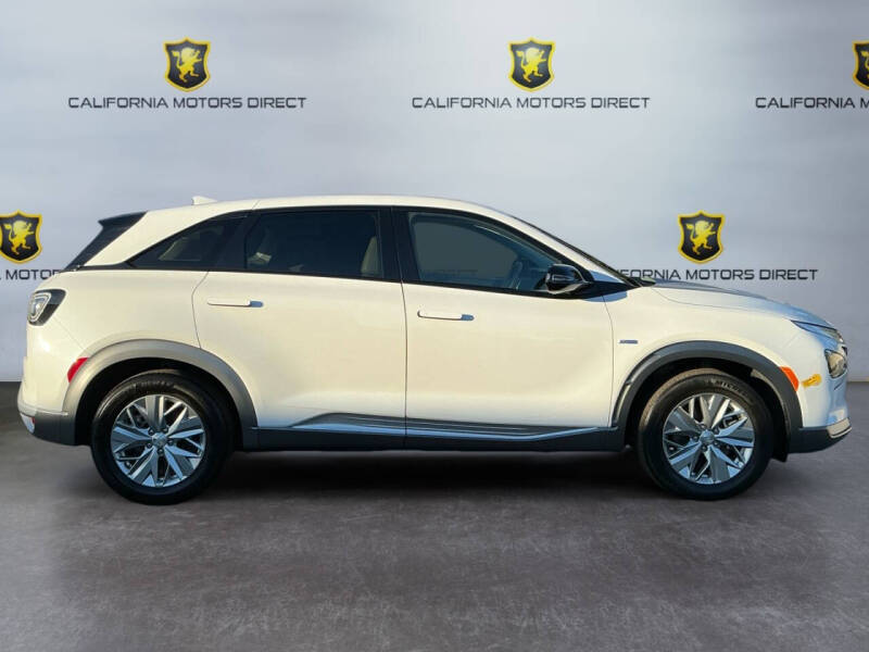 2022 Hyundai Nexo Blue