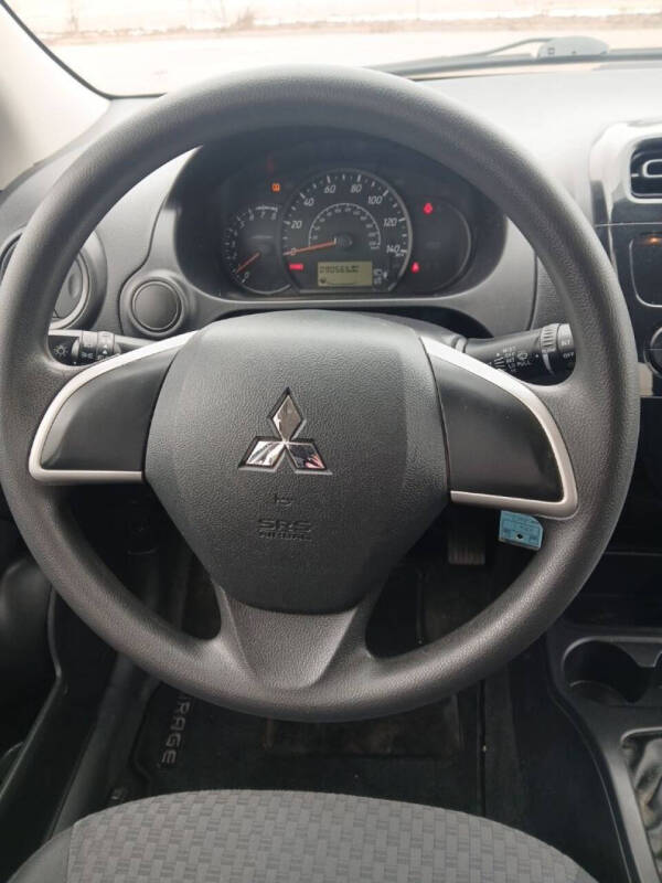 2017 Mitsubishi Mirage ES