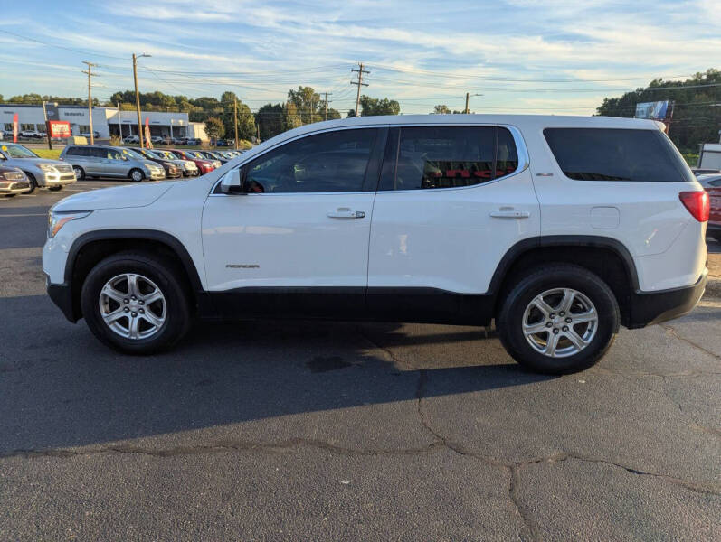 2017 GMC Acadia SLE-1