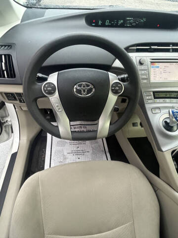 2013 Toyota Prius Two