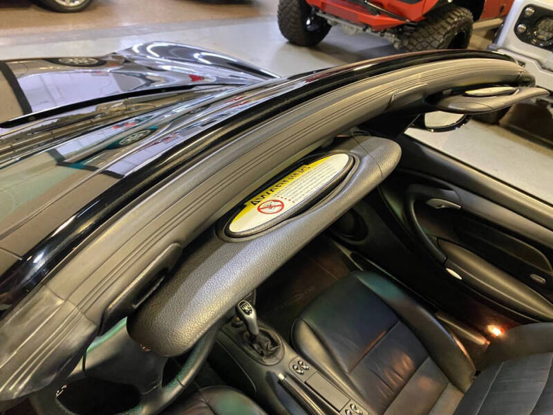 2004 Porsche 911 Carrera 4S