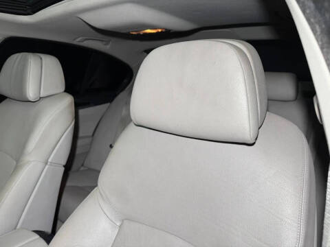 2011 BMW 5 Series 535i