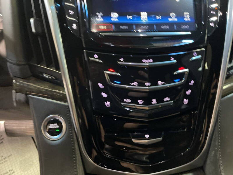 2019 Cadillac Escalade Platinum