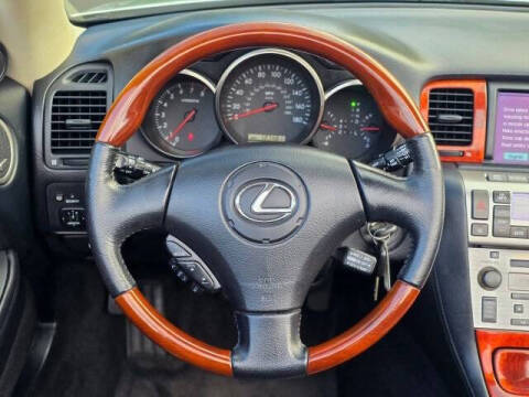 2004 Lexus SC 430
