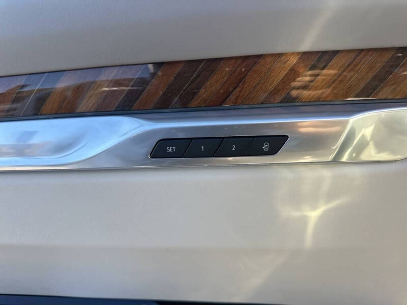 2025 Cadillac Escalade ESV Sport Platinum