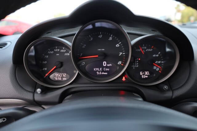 2011 Porsche Cayman