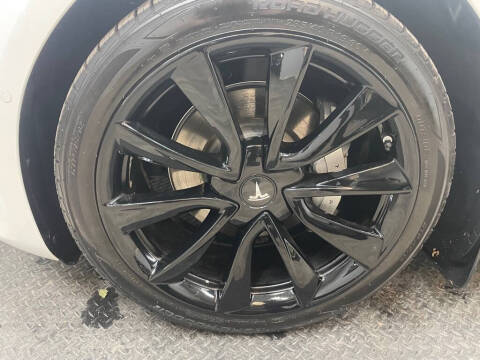 2020 Tesla Model 3 Long Range