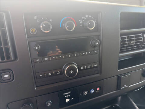 2021 Chevrolet Express 2500