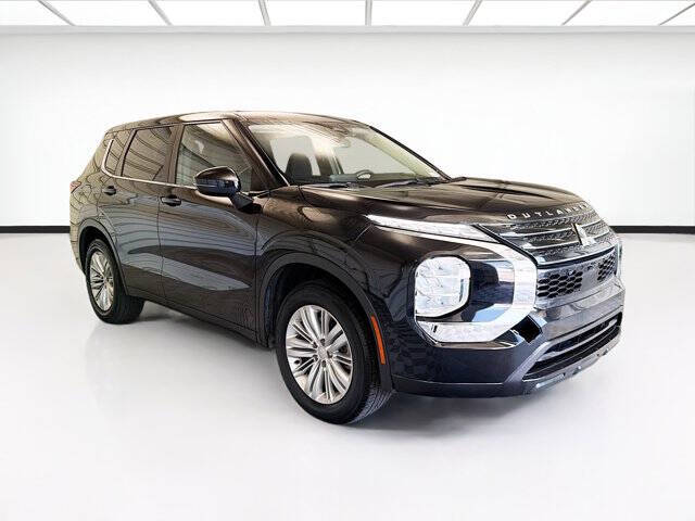 2024 Mitsubishi Outlander ES