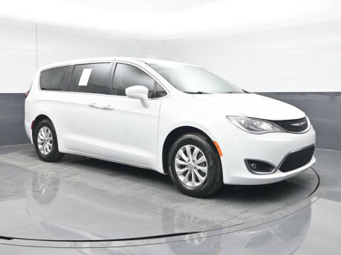 2018 Chrysler Pacifica Touring Plus