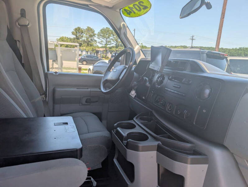 2014 Ford E-Series E-150