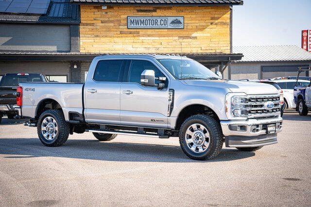 2024 Ford F-350 Super Duty Lariat's photo