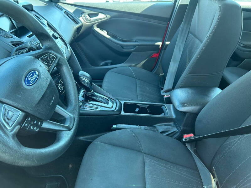 2017 Ford Focus SE