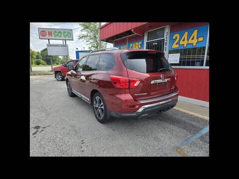 2017 Nissan Pathfinder S