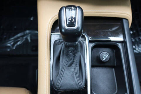 2018 Volvo XC90 T6 Momentum