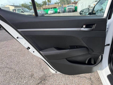 2019 Hyundai Elantra