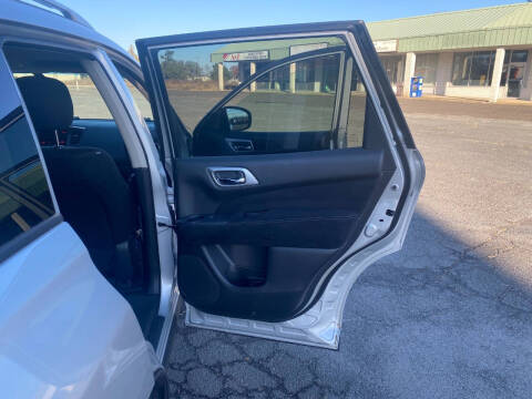 2015 Nissan Pathfinder S