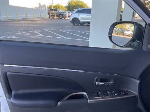 2026 Mitsubishi Outlander Sport SEL