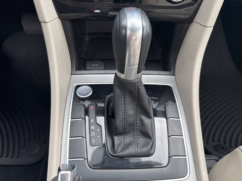 2020 Volkswagen Passat SE