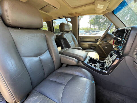 2005 GMC Yukon XL Denali