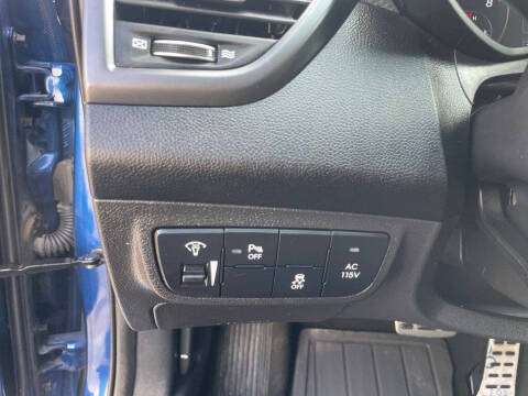 2017 Hyundai Veloster