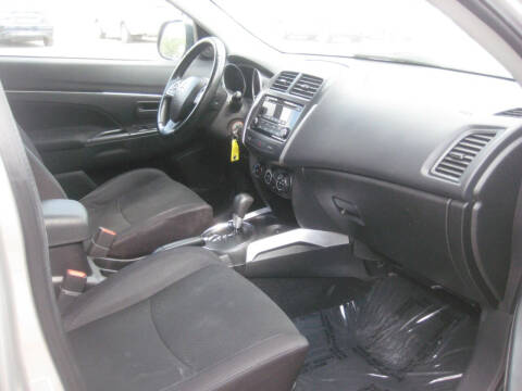 2014 Mitsubishi Outlander Sport ES