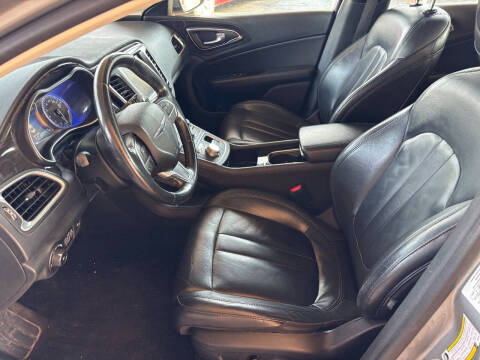 2016 Chrysler 200 C Platinum