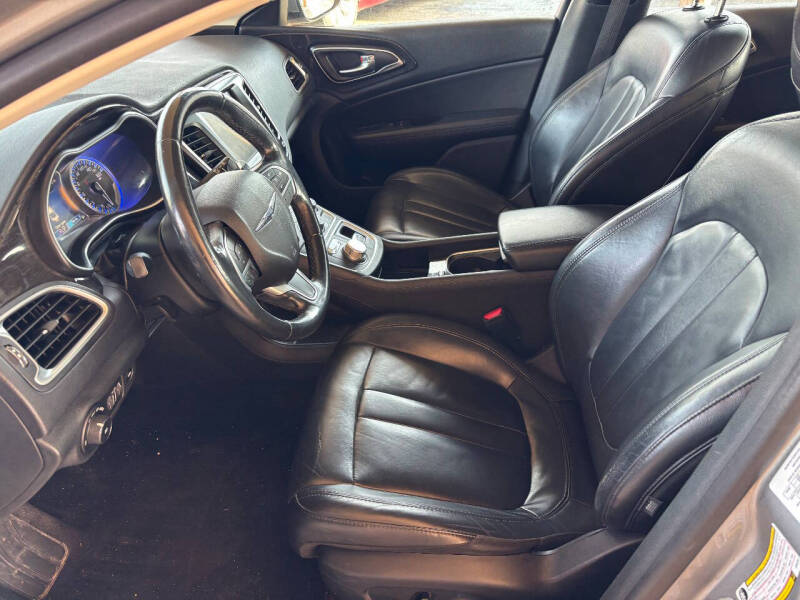 2016 Chrysler 200 C Platinum