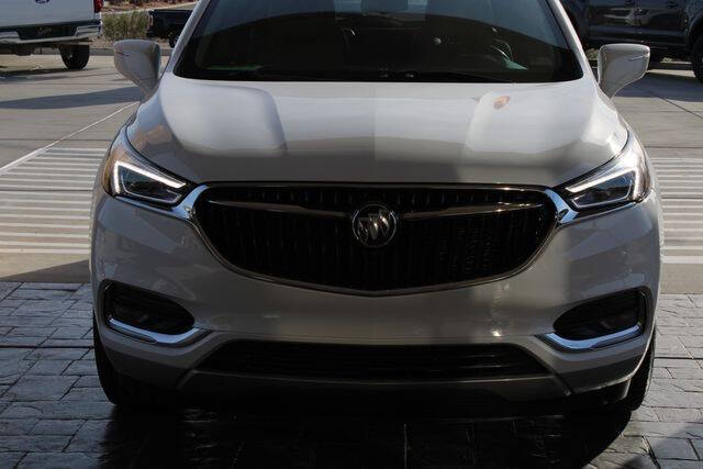 2020 Buick Enclave Essence