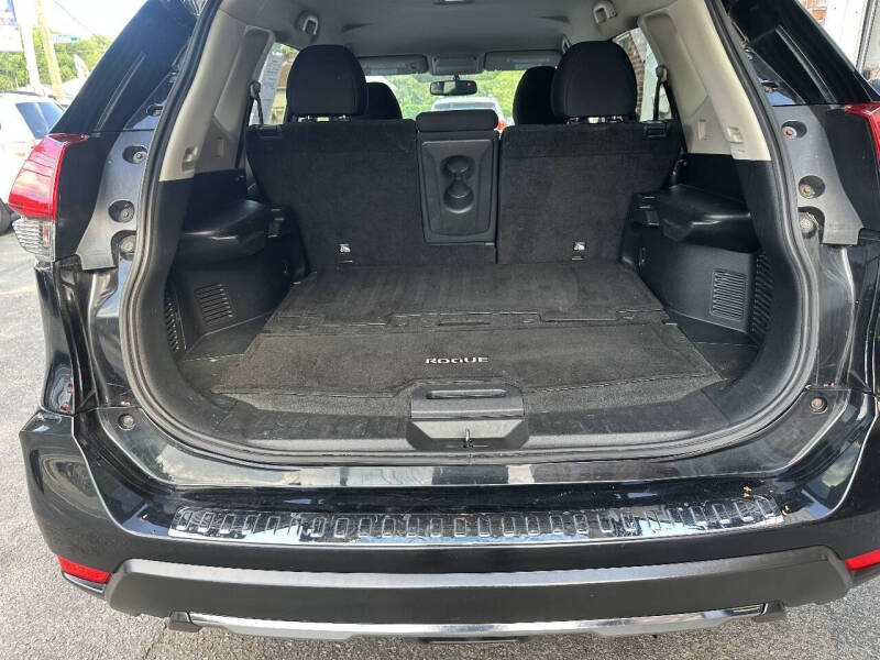 2017 Nissan Rogue SV