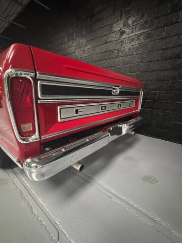 1975 Ford F-100