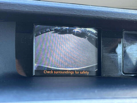 2013 Toyota Sienna LE 8-Passenger