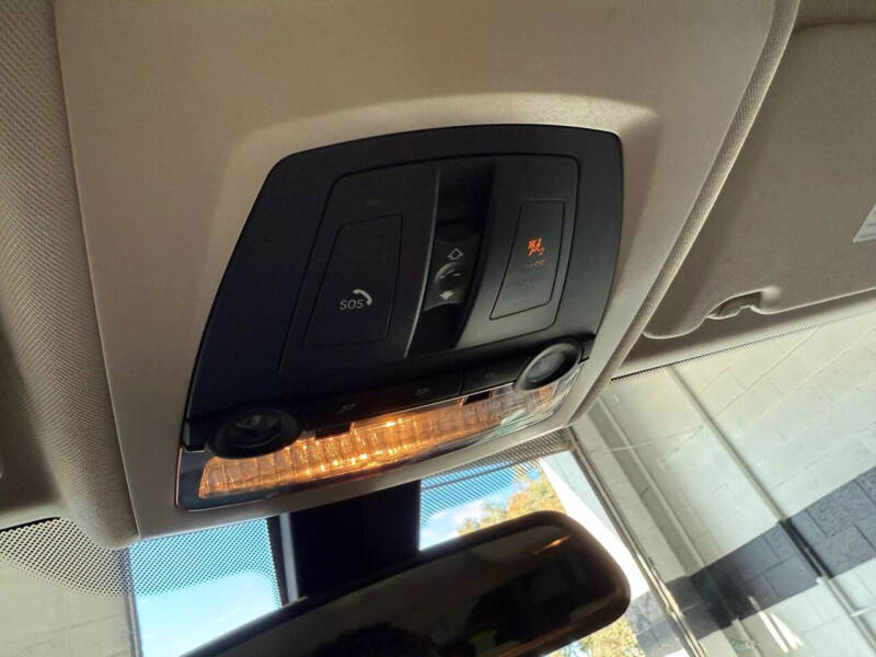 2016 BMW 5 Series 528i