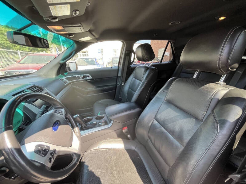 2014 Ford Explorer Sport