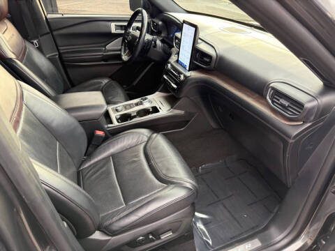 2020 Ford Explorer Platinum